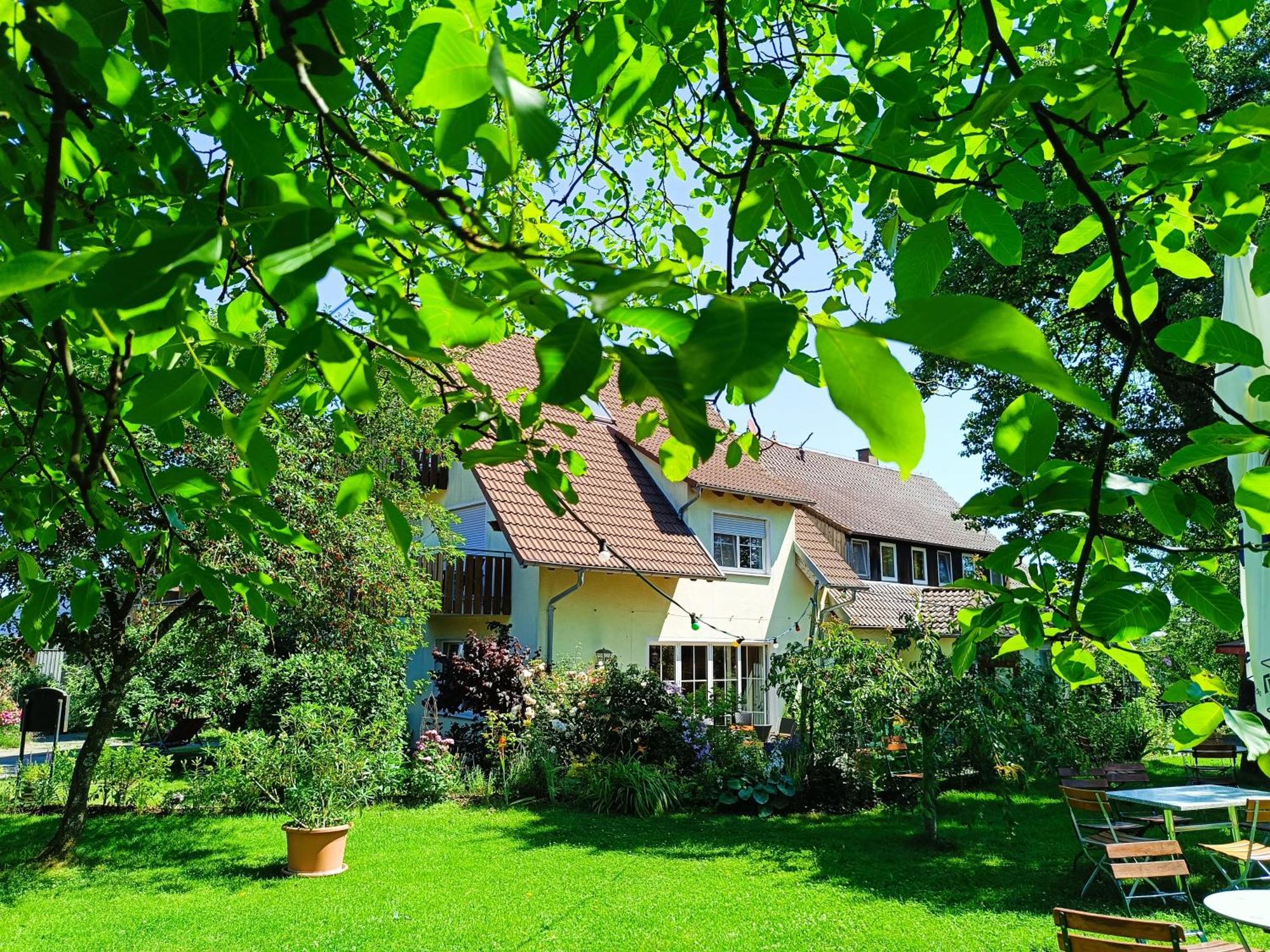 Landgasthof Zum Rappen Creglingen Exterior photo